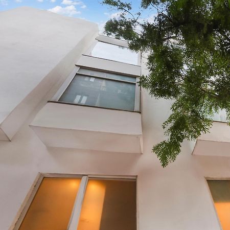 Super Townhouse Chhatarpur Near Metro Park Új-Delhi Kültér fotó
